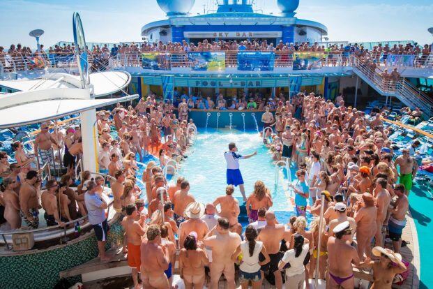 Llegó al país el primer crucero swinger con más de 500 parejas: “Estar vestido es opcional”.