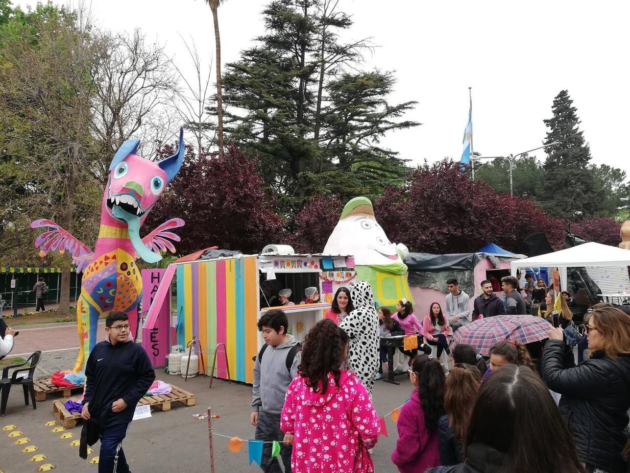 Vuelven los kioscos a la Plaza de Maipú