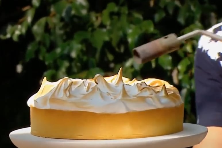 Paso a paso para hacer la tarta de naranja y merengue