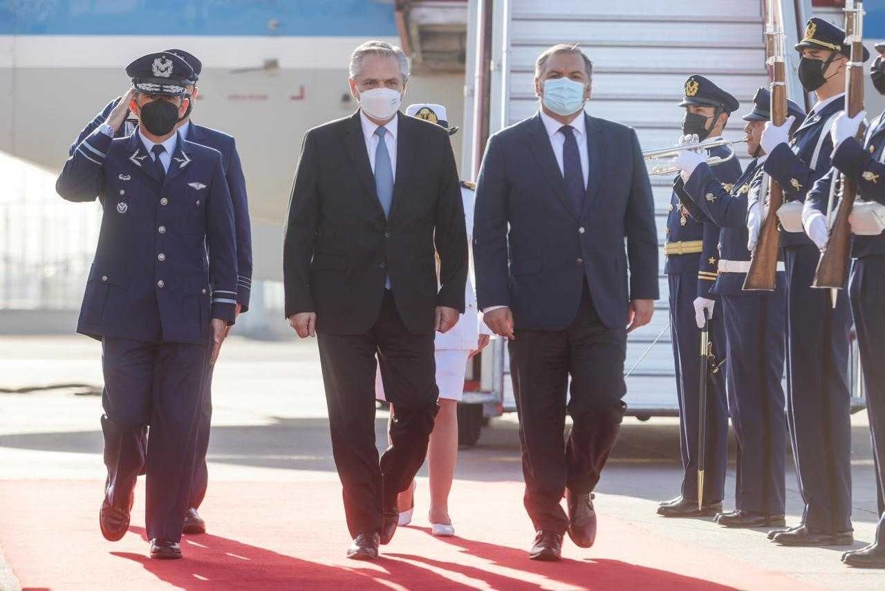 Alberto Fernández llegando a Chile para la asunción de Gabriel Boric (Télam)