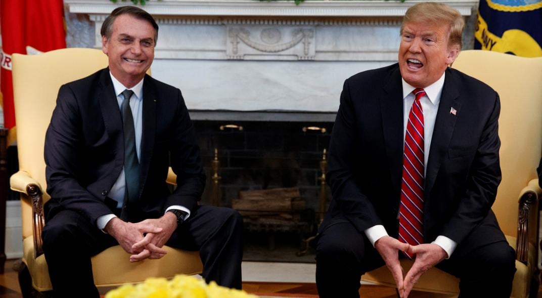 Bolsonaro y Trump, dos presidentes que ganaron con un discurso antipolítica. (AP/Archivo)