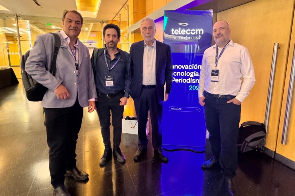 Adrián Bassola, Pablo Dellazoppa, Martin Baron y Leonardo Rearte durante el encuentro del programa Redacciones5G Telecom presentó una nueva edición de su ciclo Innovación, Tecnología y Periodismo. En esta edición, el ciclo contó con la exposición central de Martin Baron, ex director de The Washington Post y autor del libro Frente al poder.