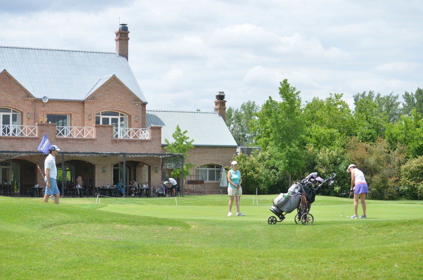 Con el auspicio de Los Andes, en el club de Lunlunta se desarrolló la competencia a 18 hoyos Medal Play en la que Luca Moretti fue el mejor con un score gross de 76 golpes. / Gentileza.