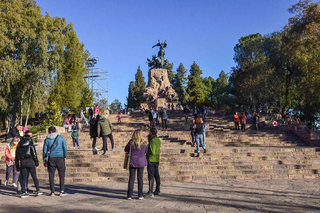 El Parque San Martín y uno de sus atractivos, el Cerro de la Gloria, fue uno de los lugares convocantes.