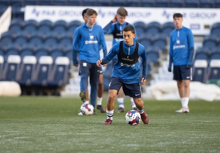 Felipe Rodriguez Gentile desplega su magia en el Preston North End