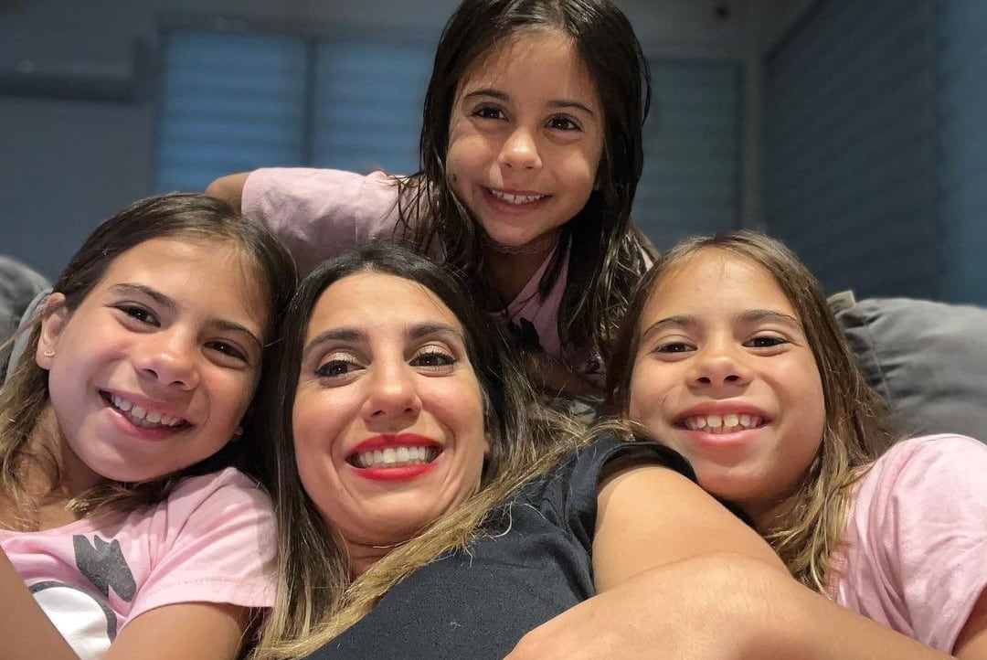 Cinthia Fernández junto a sus tres hijas. (instagram).