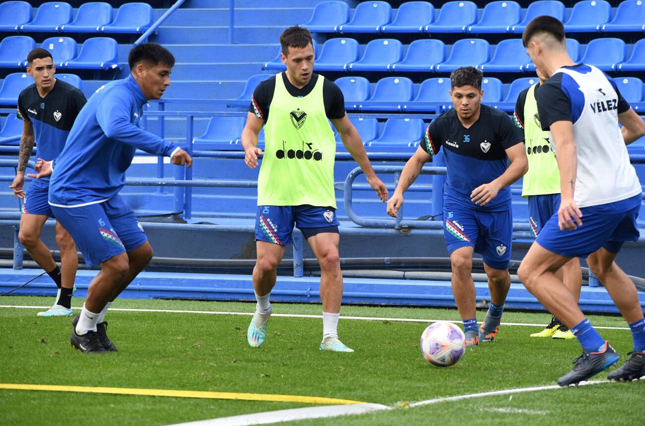 Vélez finalizó el torneo a sólo dos puntos del puesto de descenso por tabla anual. (@Velez)