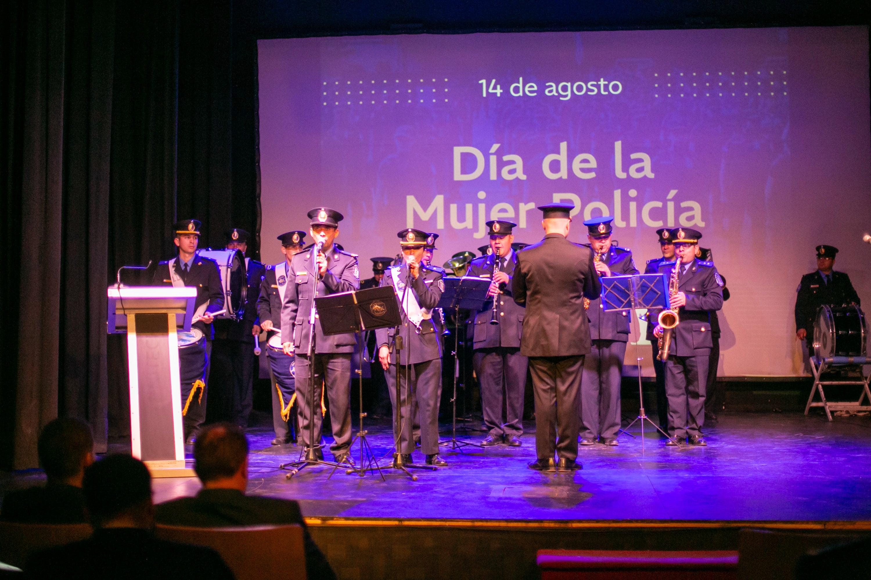 Ulpiano Suarez destacó el rol de la Mujer Policía como servidora pública