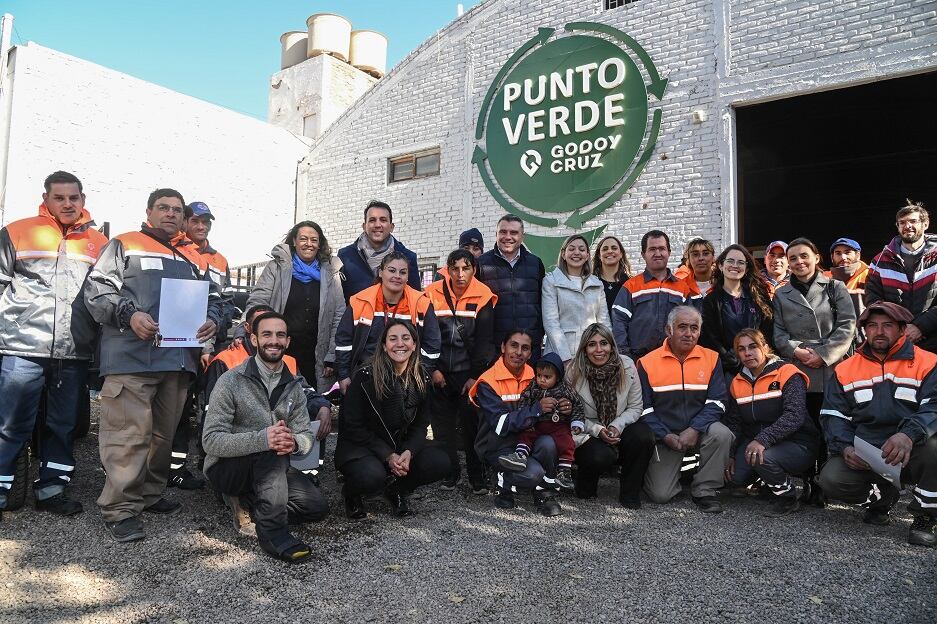 En esta entrega, 7 recuperadores recibieron la motocarga.
