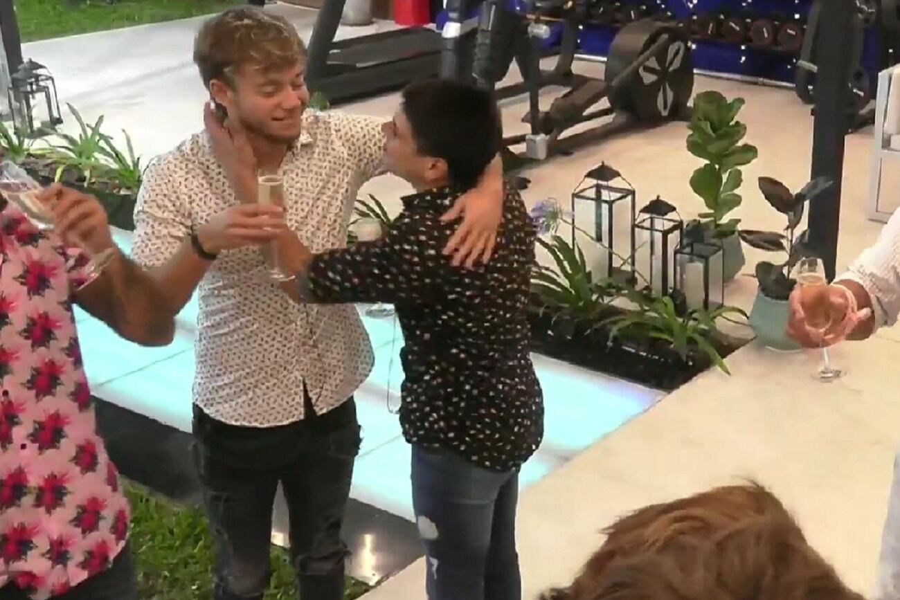 Nacho, Thiago y una promesa en la Navidad de "Gran hermano". (Captura Telefe)