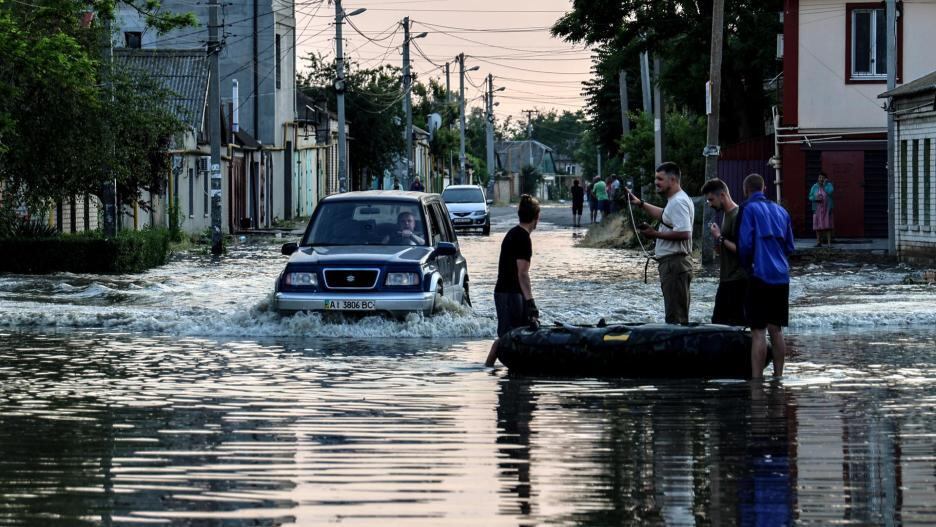 Las consecuencias de la voladura de la represa en las últimas horas afectan a miles de civiles del óblast de Jersón.