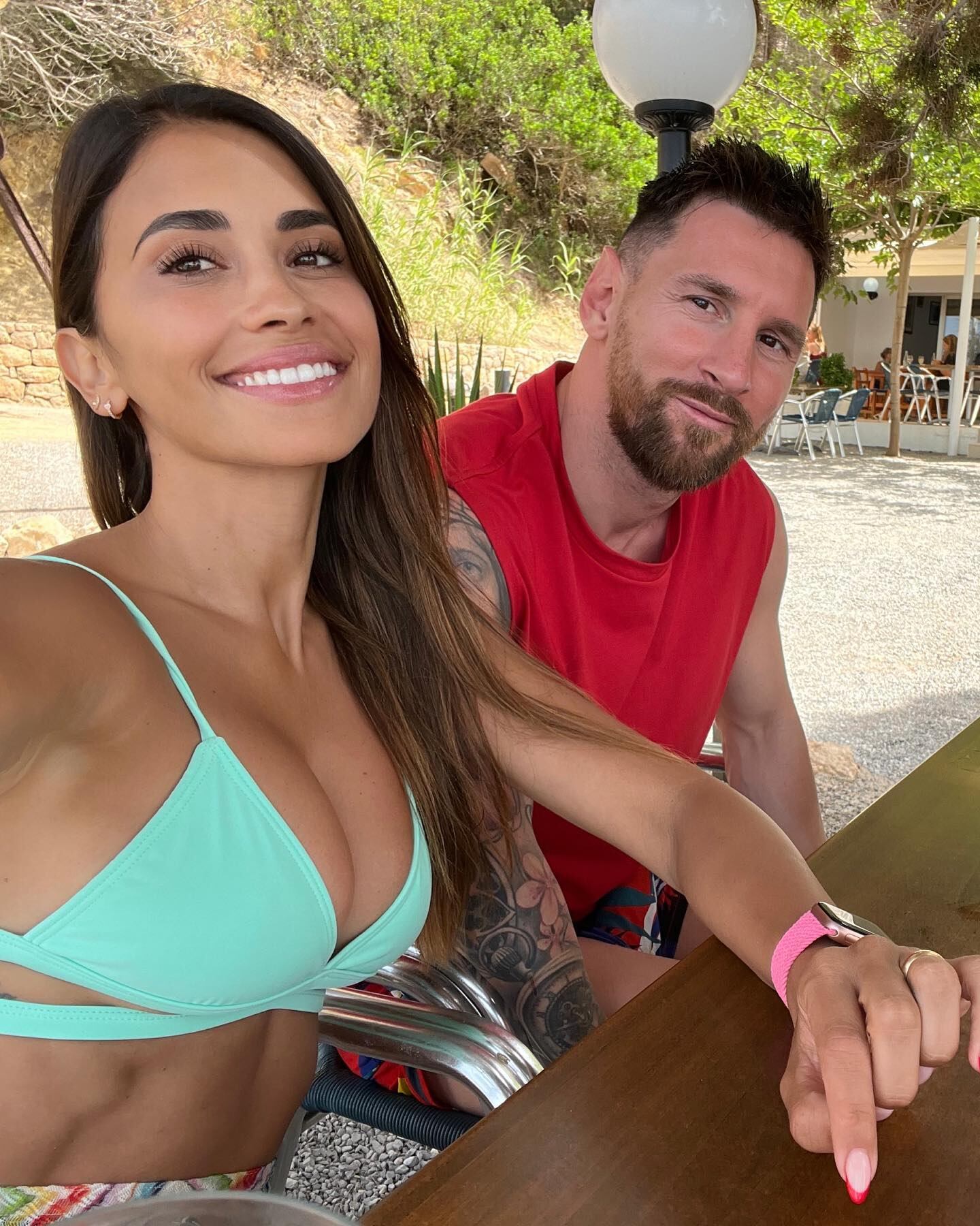 Antonela Roccuzzo y Lionel Messi.