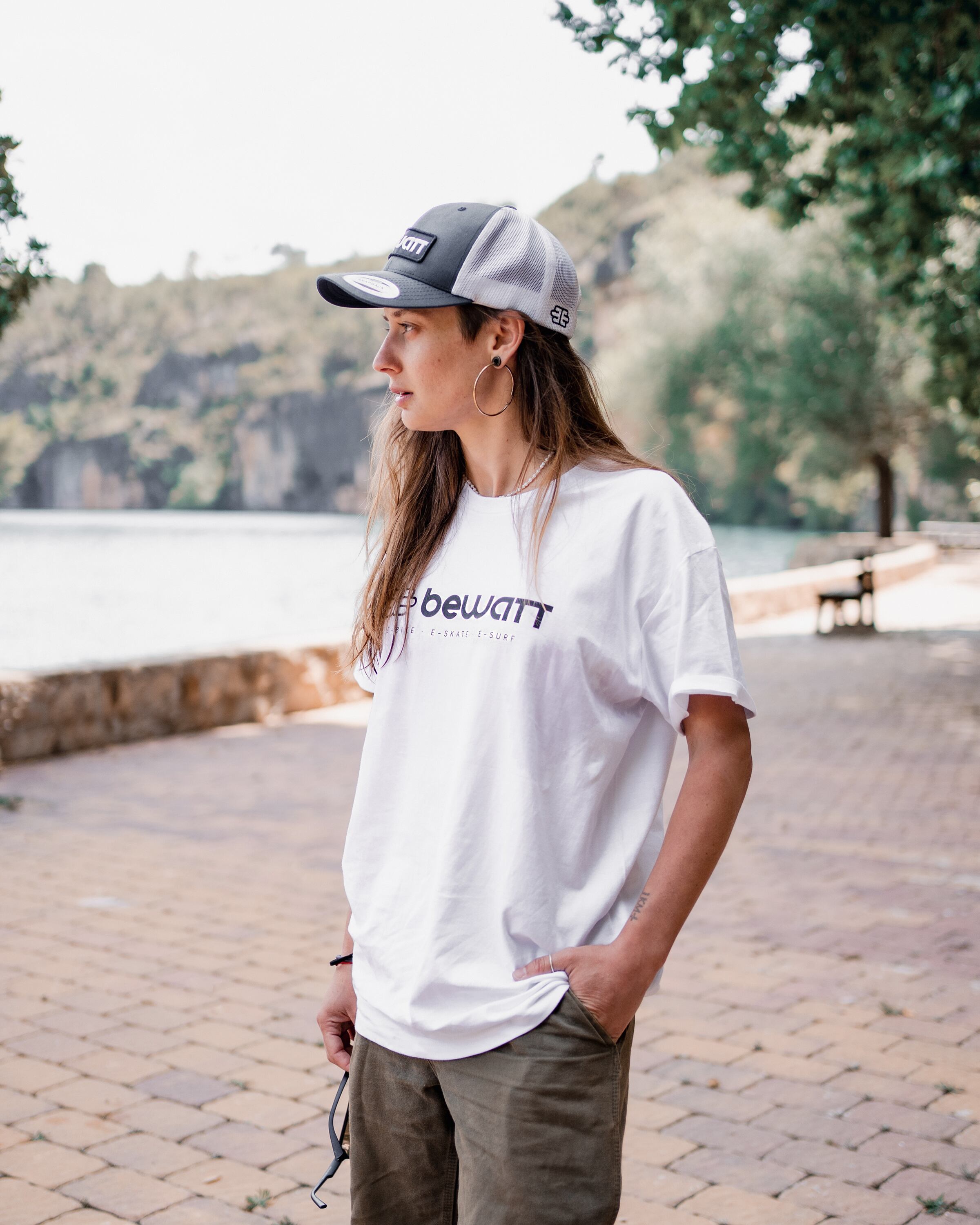 Evan, la mendocina que recorrió 3 países en skateboard durante un mes y marcó un nuevo récord mundial. Foto: Gentileza Evan González