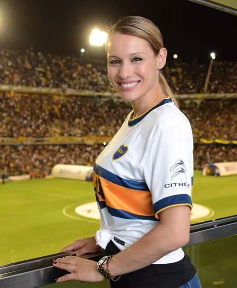 Pampita habló de su pasión por ir a la cancha a ver a su equipo.