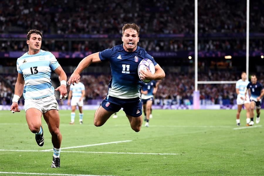 El try de Antoine Dupont para decretar el 26-14 en favor de Francia.