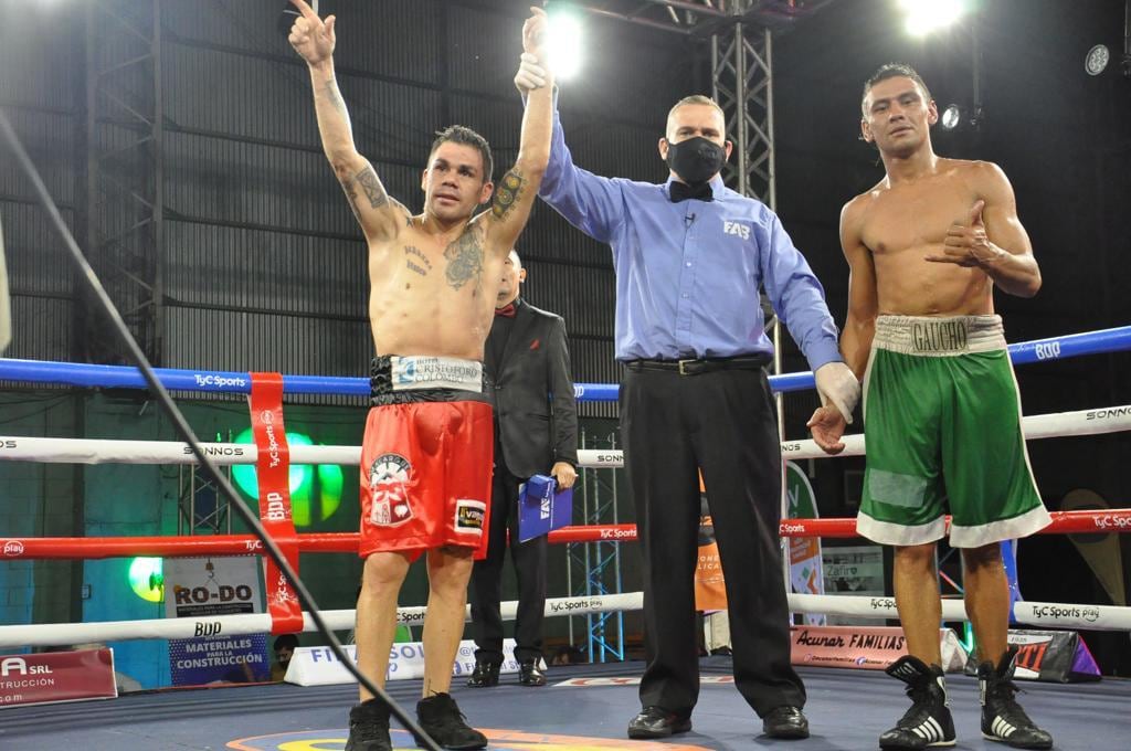 Volvió Cotón Reveco y el boxeo mendocino se puso de pie. / Gentileza: Ramón Cairo