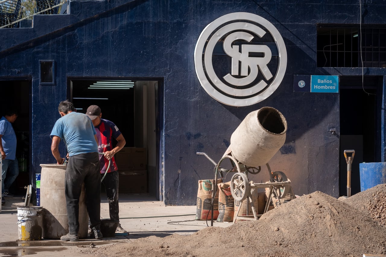 El estadio Bautista Gargantini estaría casi listo para que Independiente Rivadavia enfrente a Independiente de Avellaneda por la Copa de la Liga.

Foto: Ignacio Blanco / Los Andes