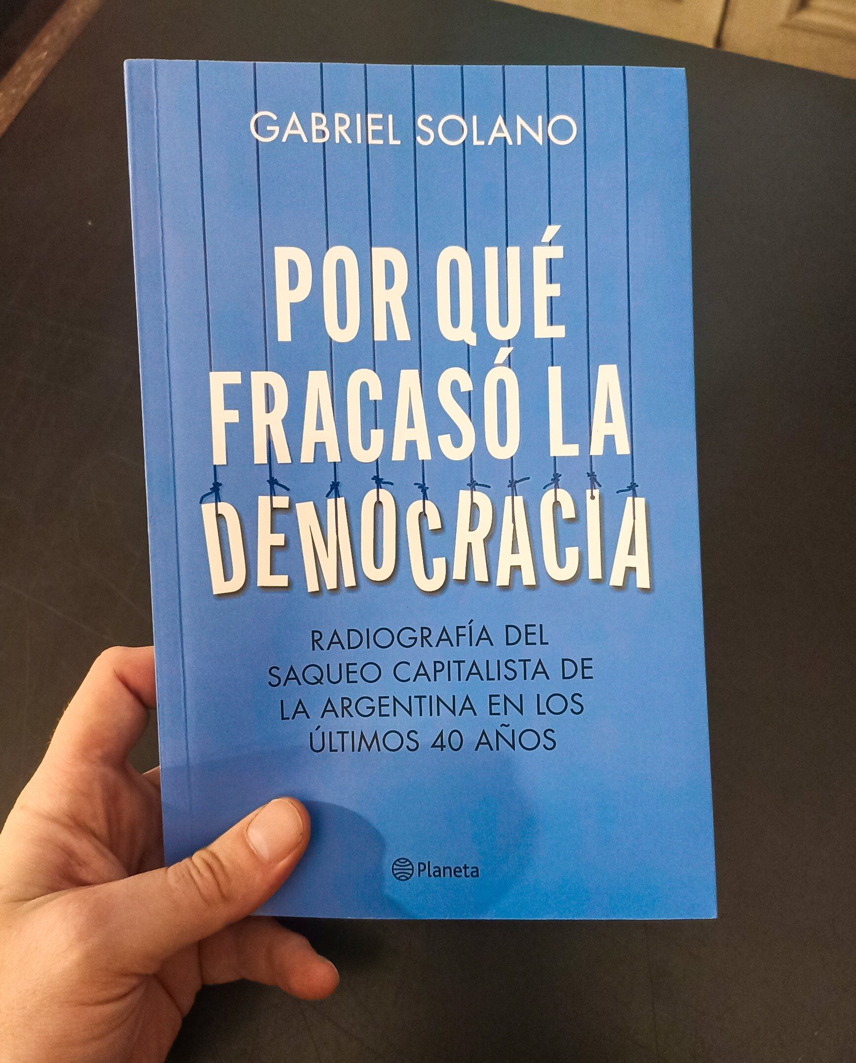 Portada del libro de Gabriel Solano.