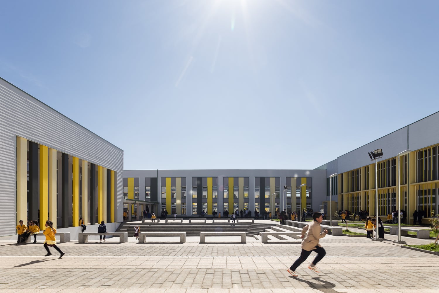 Colegio de Cultura y Difusión Artística de la Unión / Crisosto Smith Arquitectos.