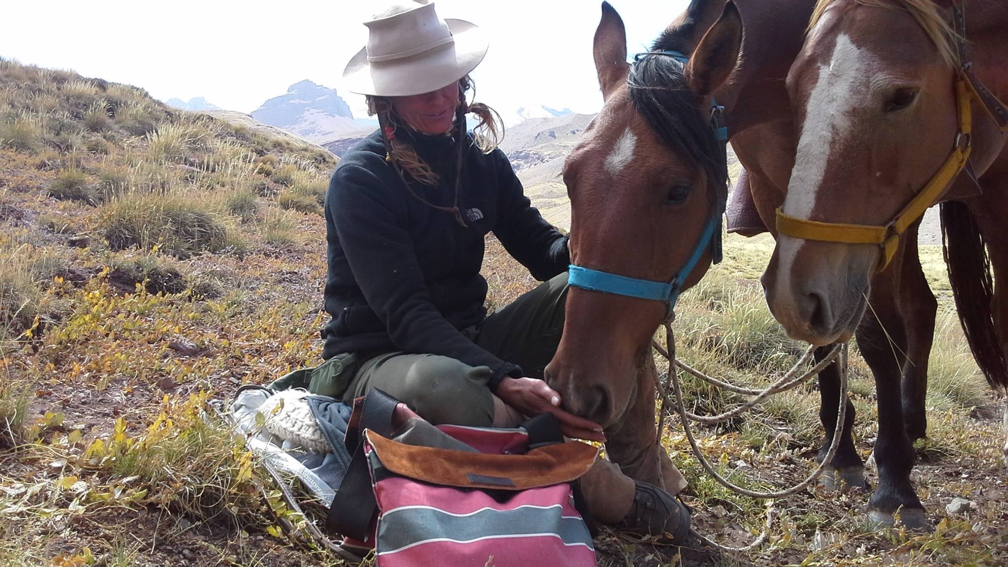 Cruce de Los Andes a caballo organizdo por Estancia La Alejandra y dirigido por Caroline Wolfer.