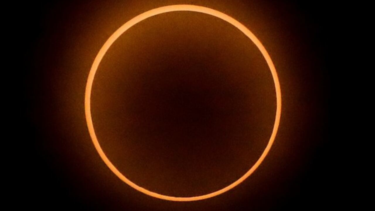 Eclipse Solar Anular: el efectivo secreto para observar el fenómeno astronómico sin dañar la vista.