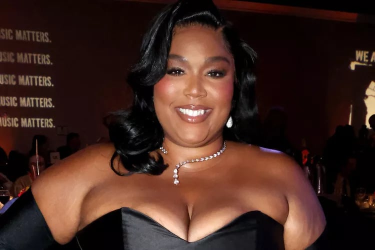 Lizzo en la Gala de la Coalición de Acción de Música Negra 2023