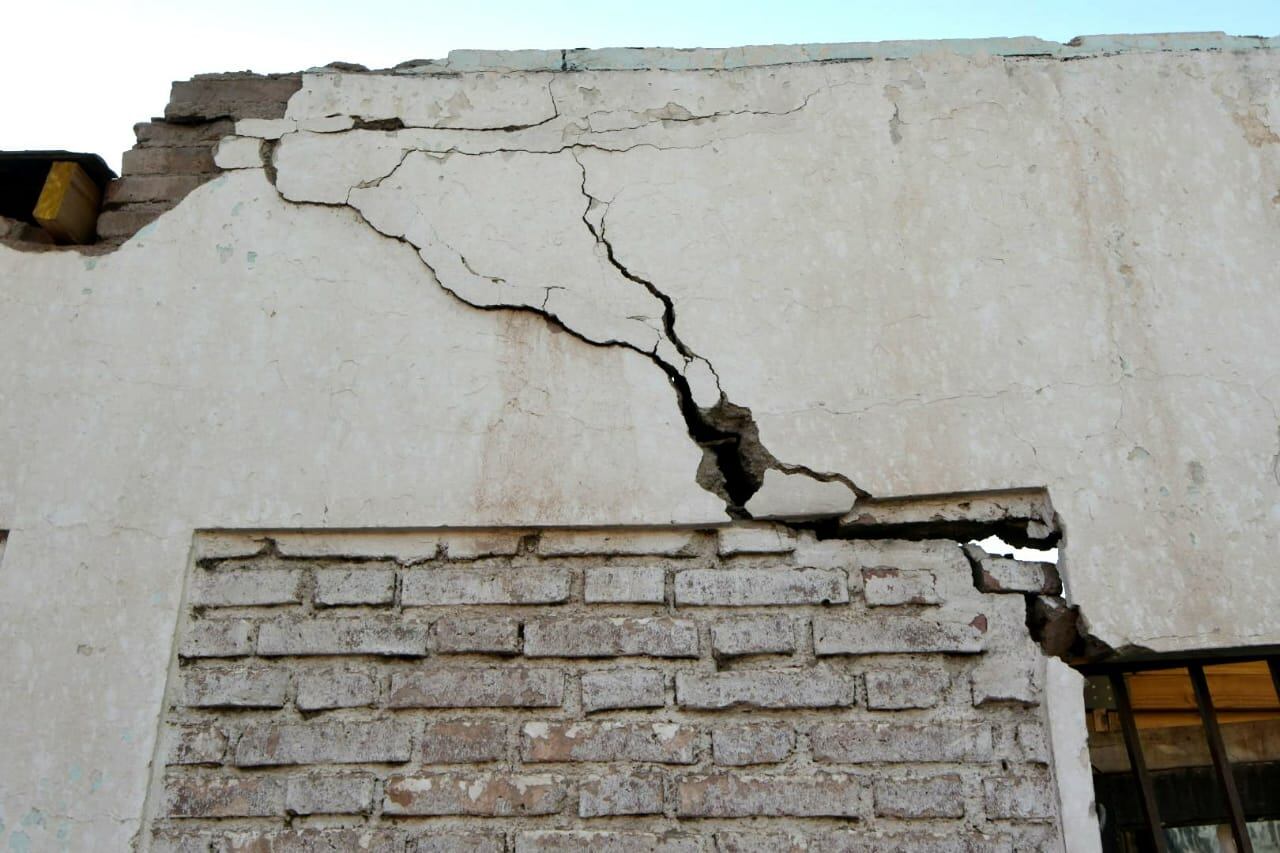 Casa agrietada temblor San José 23-6-2021