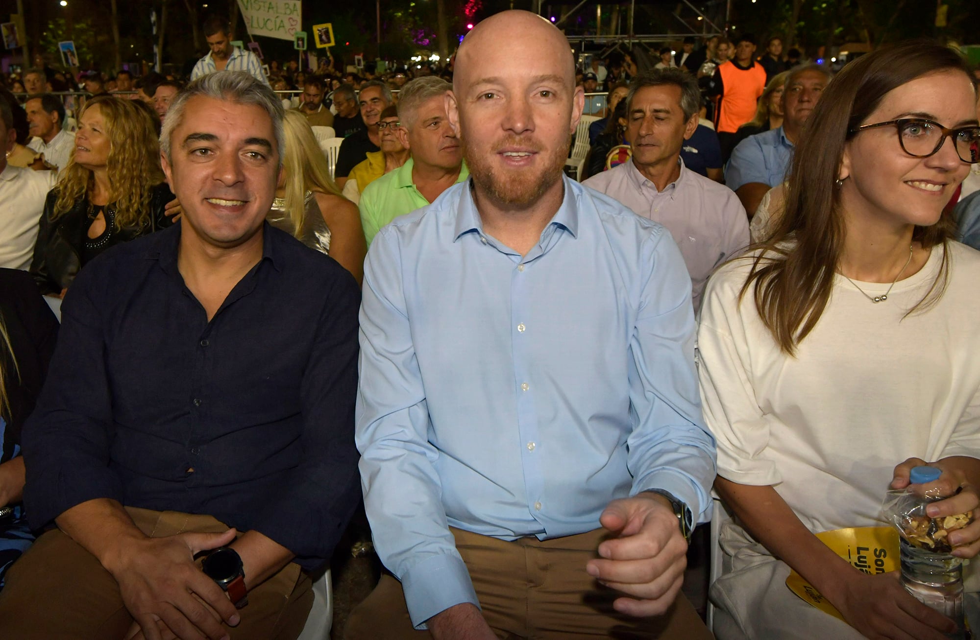 Fiesta de la Vendimia de Luján de Cuyo 2024 que coronó como reina a Julieta Bosquet del distrito de La Puntilla.
Esteban Allasino juró este domingo como intendente de Luján de Cuyo, jutno a  Sebastián Bragagnolo
Foto: Orlando Pelichotti