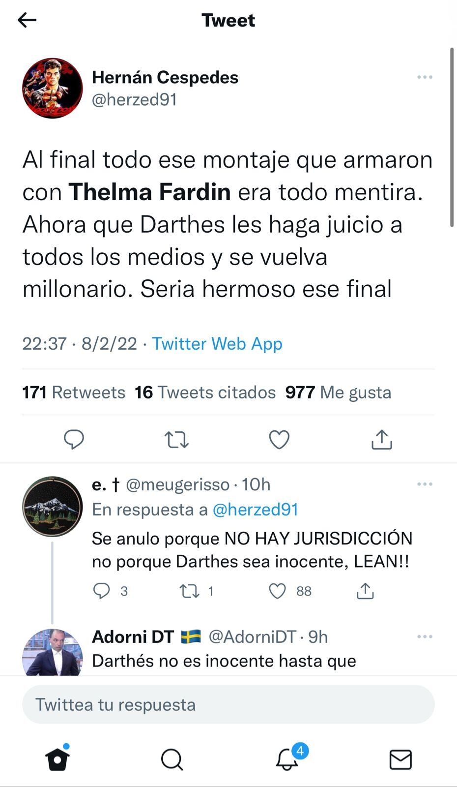 Tweets a favor y en contra de Thelma Fardín.