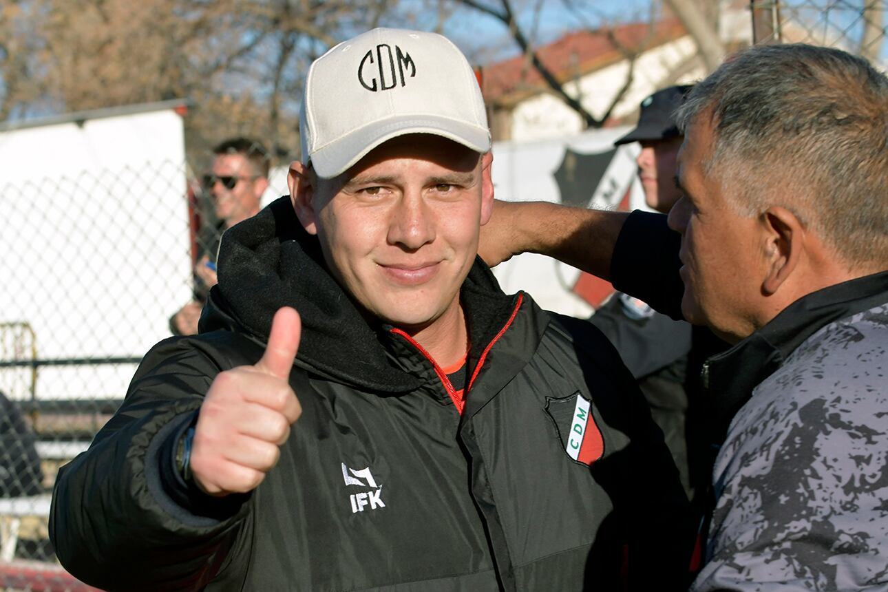 El Club Deportivo Maipú ganó a Racing de Córdoba, en el estadio Omar Sperdutti por la fecha 26 de la Zona A de la Primera Nacional.

Luis Osvaldo García, entrenador 
 Foto: Orlando Pelichotti