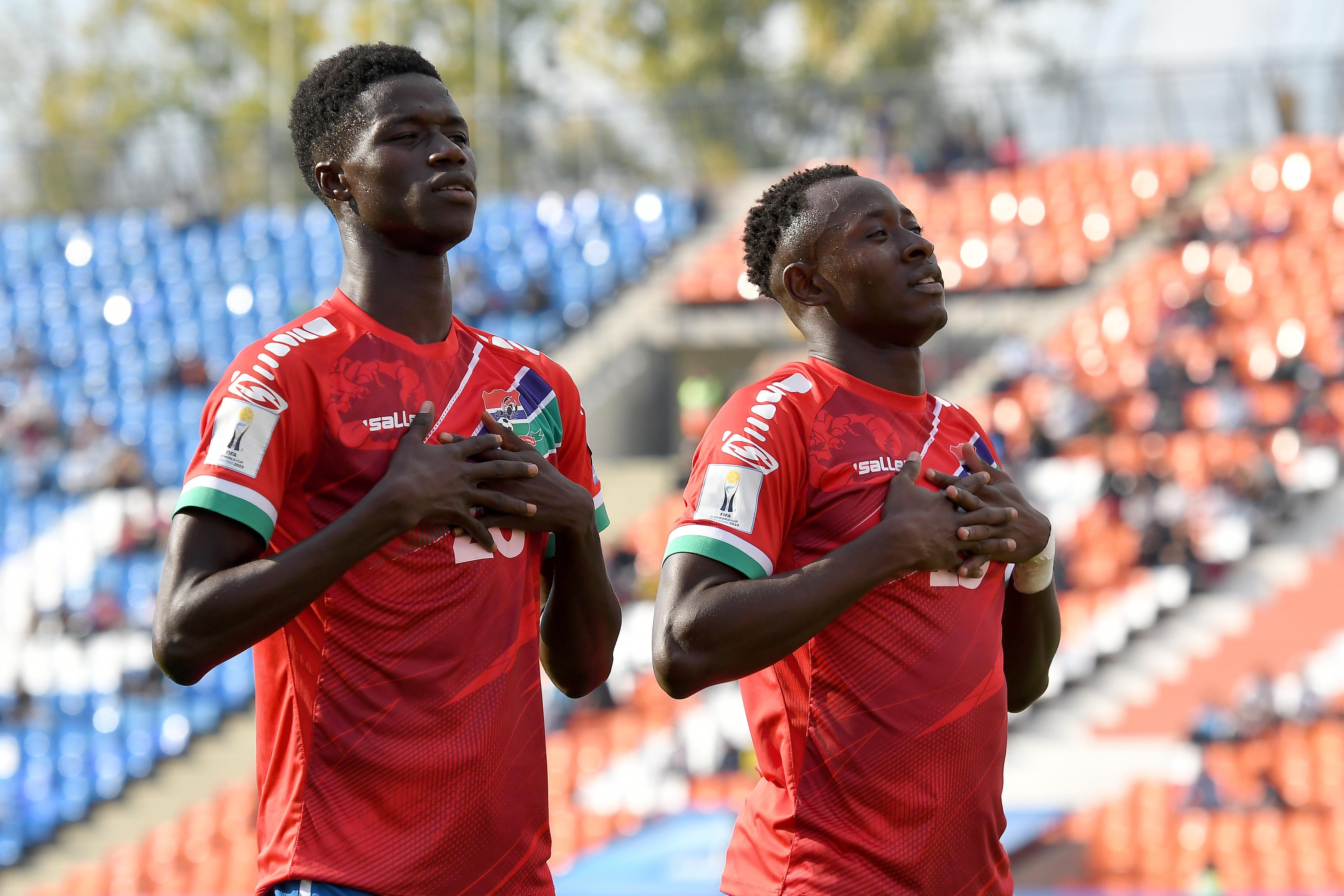 Gambiá metió un triunfazo ante Francia por 2-1 y se metió en octavos de final. / Gentileza.