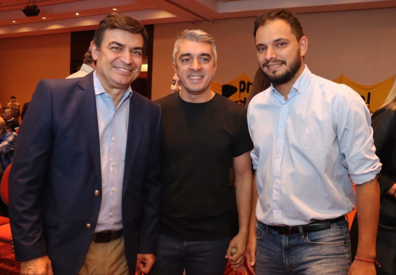 El diputado nacional Omar De Marchi; el intendente de Luján, Sebastián Bragagnolo y el presidente del Pro mendocino, Álvaro Martínez. Prensa Pro