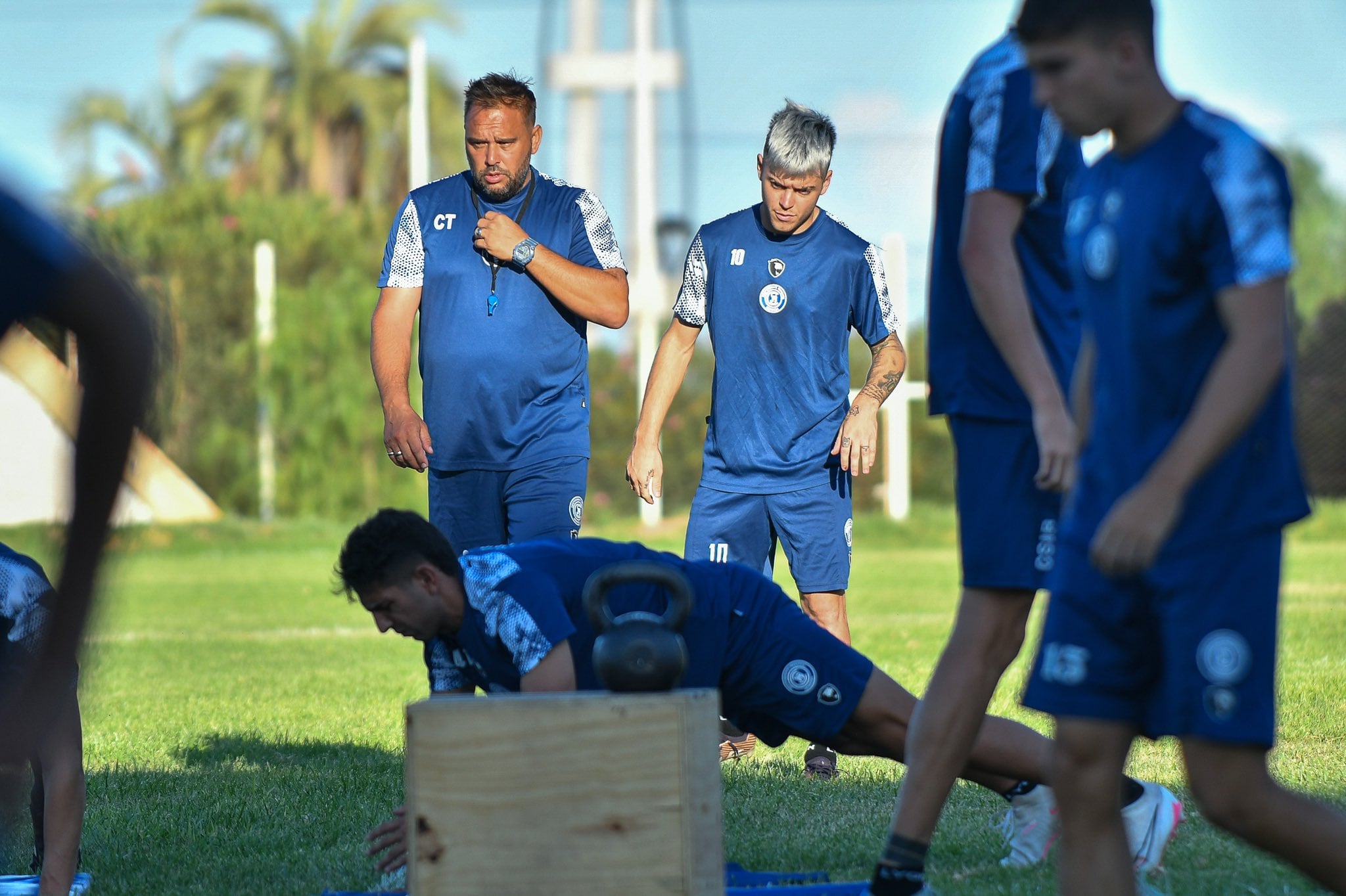 Federico Arias quedó a cargo del plantel de Independiente Rivadavia / Prensa Independiente Rivadavia.