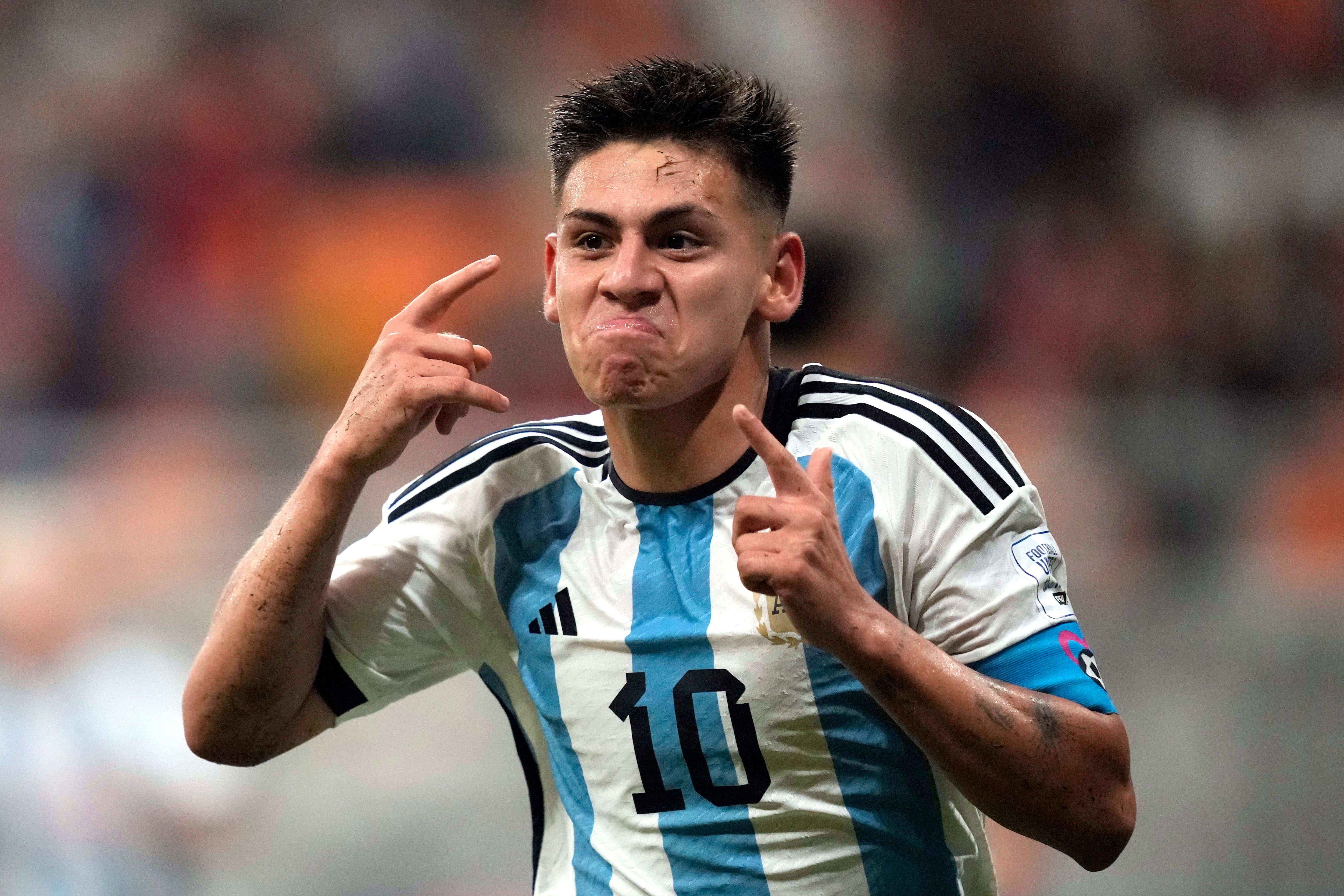 ARCHIVO - Claudio Echeverri, de la selección de Argentina (AP foto/Achmad Ibrahim, ARCHIVO)