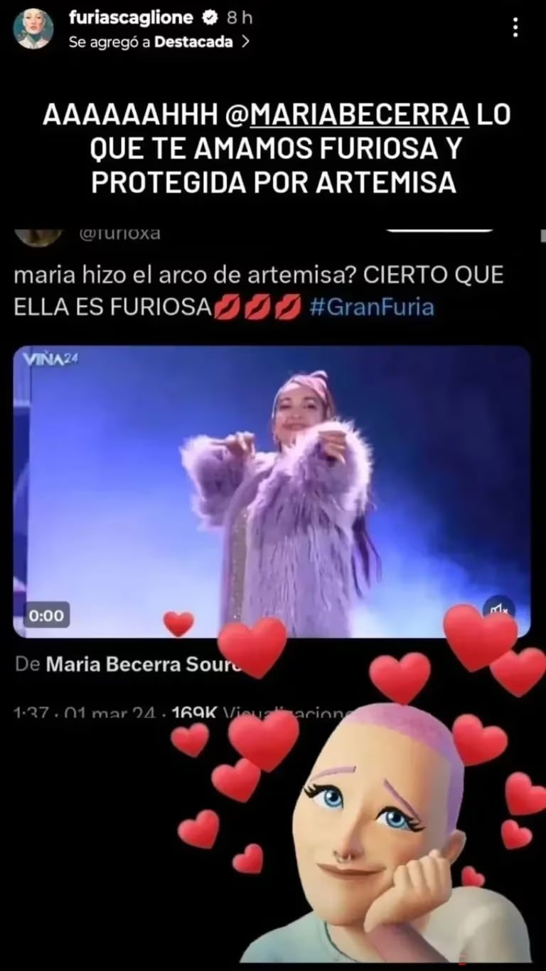 María Becerra tiró una indirecta en pleno concierto.