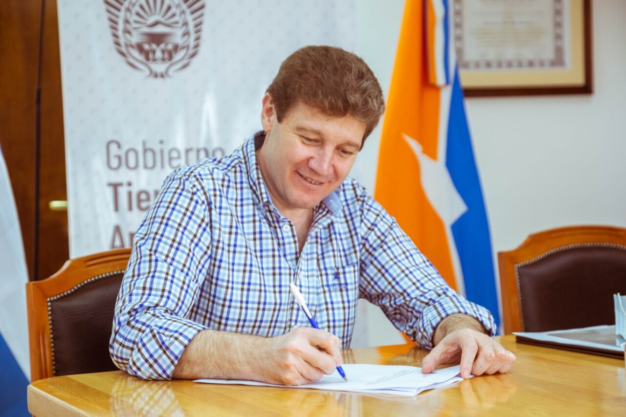 Gobernador de Tierra del Fuego, Gustavo Melella.