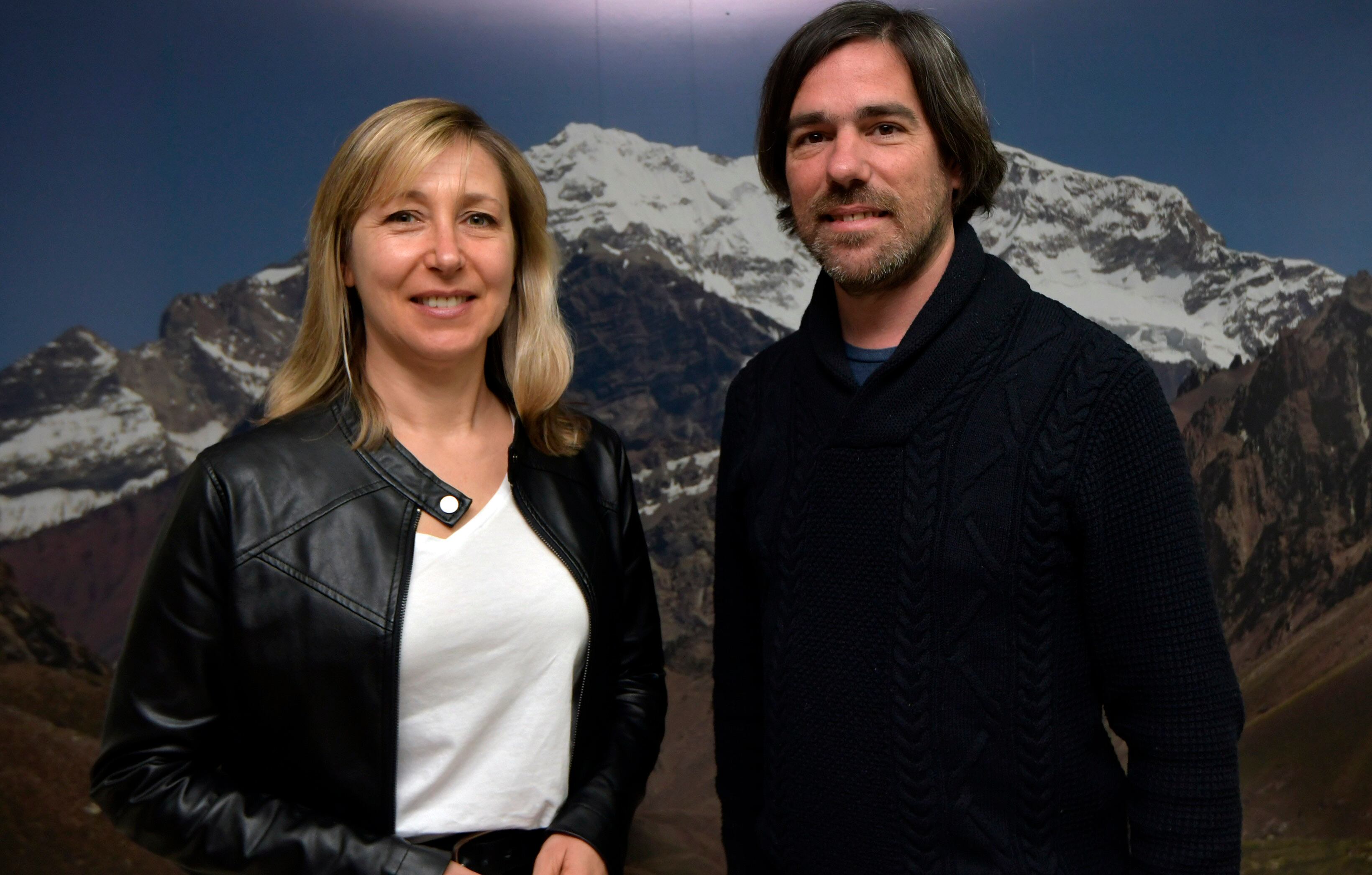 Myriam Bregman ​junto a Nicolás del Caño
Myriam Teresa Bregman es una abogada, activista y política argentina. Es dirigente nacional del Partido de los Trabajadores Socialistas junto al Diputado Nacional Nicolás del Caño
Foto: Orlando Pelichotti / Los Andes