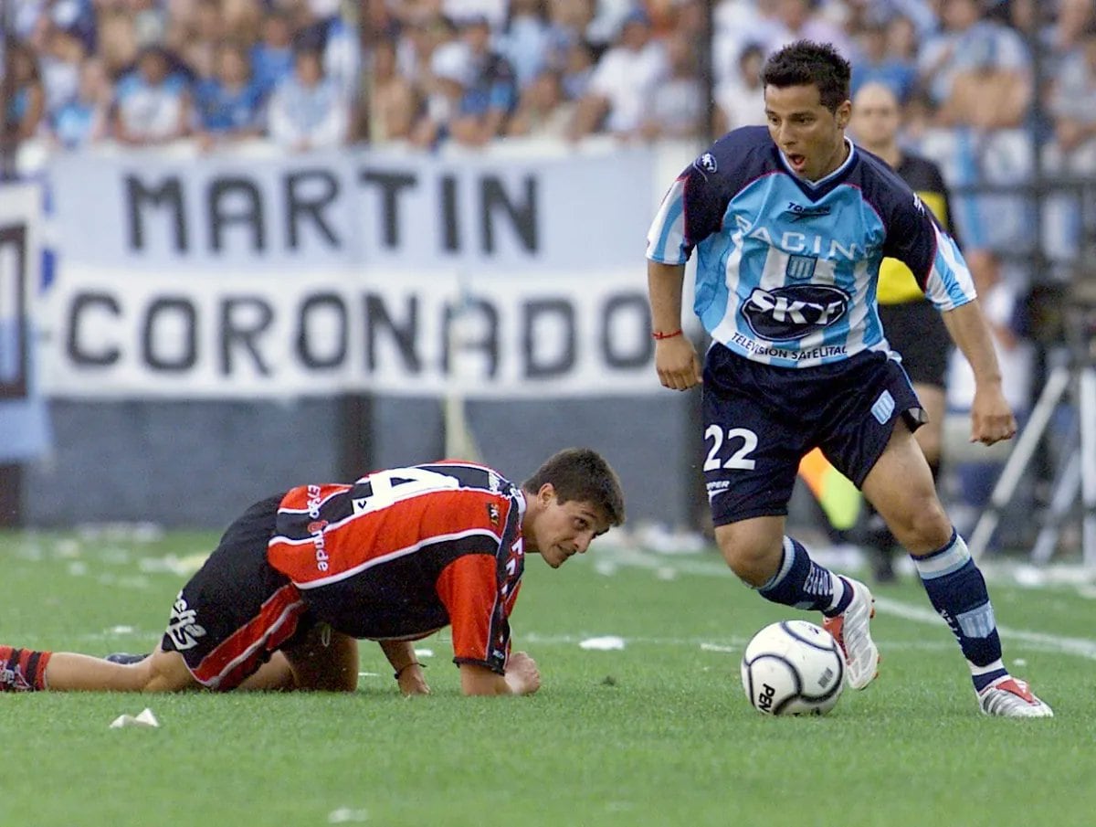 Maximiliano tiene 44 y fue campeón en el recordado título de Racing con Mostaza Merlo a la cabeza en 2001