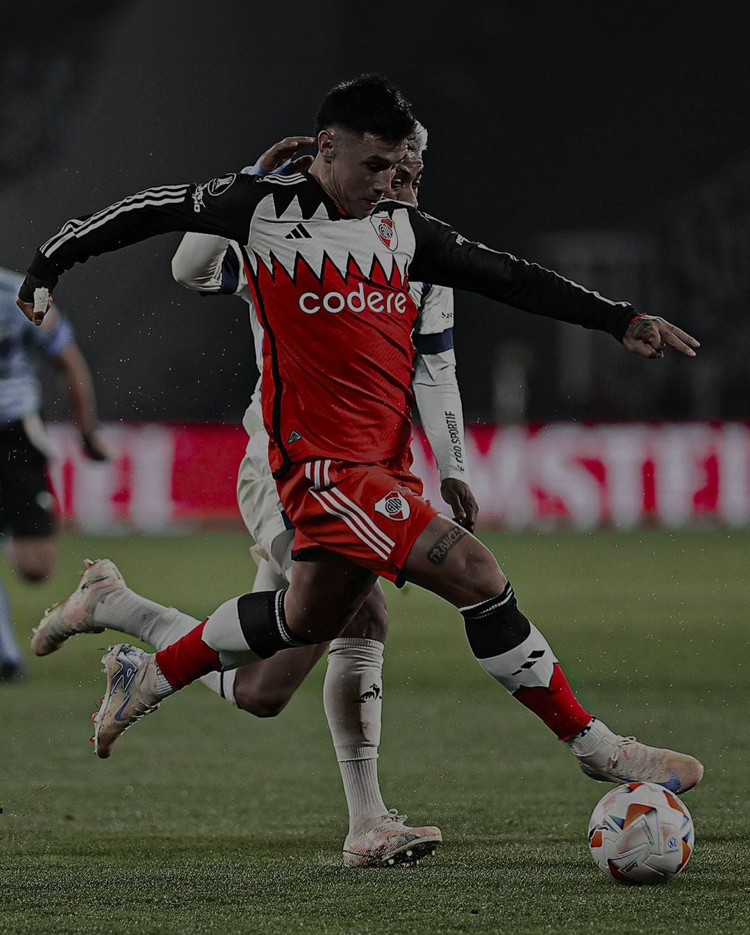 Adam Bareiro, delantero Paraguayo de River