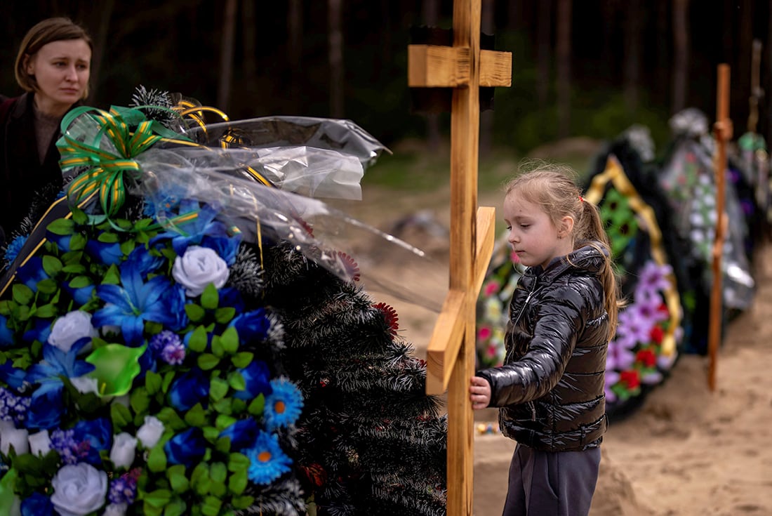 Si una constatación hiciera falta, ante nuestros ojos está la invasión de Rusia a Ucrania con las vidas segadas, los millones de refugiados, los niños sin padres, la montaña de destrucción y el dinero que se gasta para destruir y matar.