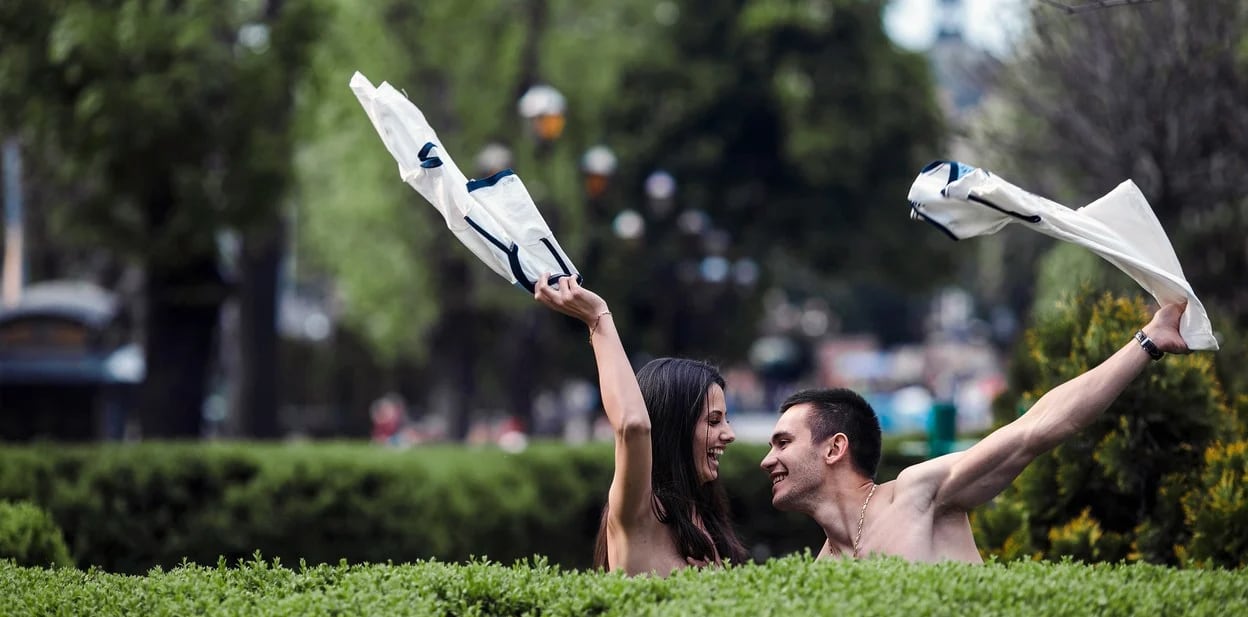 Las plazas y parques son un lugar de encuentro frecuente