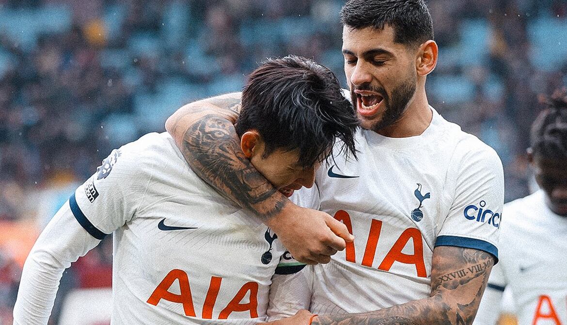 Romero celebra con Son uno de los goles (Foto: Prensa Tottenham).