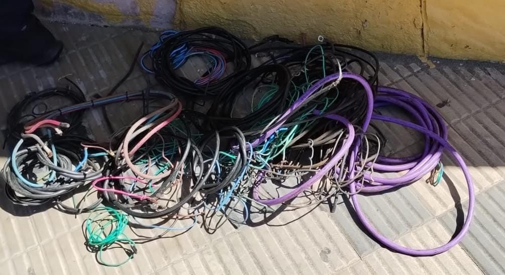 Intentó robar cables en Las Heras y quedó detenido