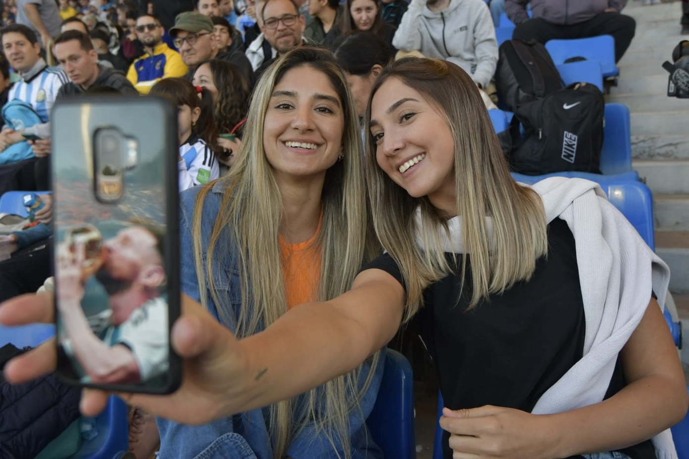 El plato fuerte de la primera jornada del Mundial SUB 20 en Mendoza fue Italia vs. Brasil. Partidazo. / Orlando Pelichotti (Los Andes).