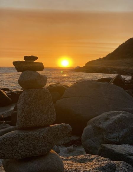 Cómo es, dónde queda y cómo llegar a Las Cujas, “el caribe chileno” ubicado a 45 kilómetros de Reñaca. Foto: Instagram @cristiancespedess