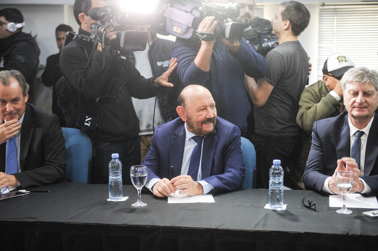 Los gobernadores oficialistas se reunieron en el CFI con la fórmula presidencial de Unión por la Patria y designaron a Eduardo Wado de Pedro como jefe de campaña. Foto: Federico López Claro