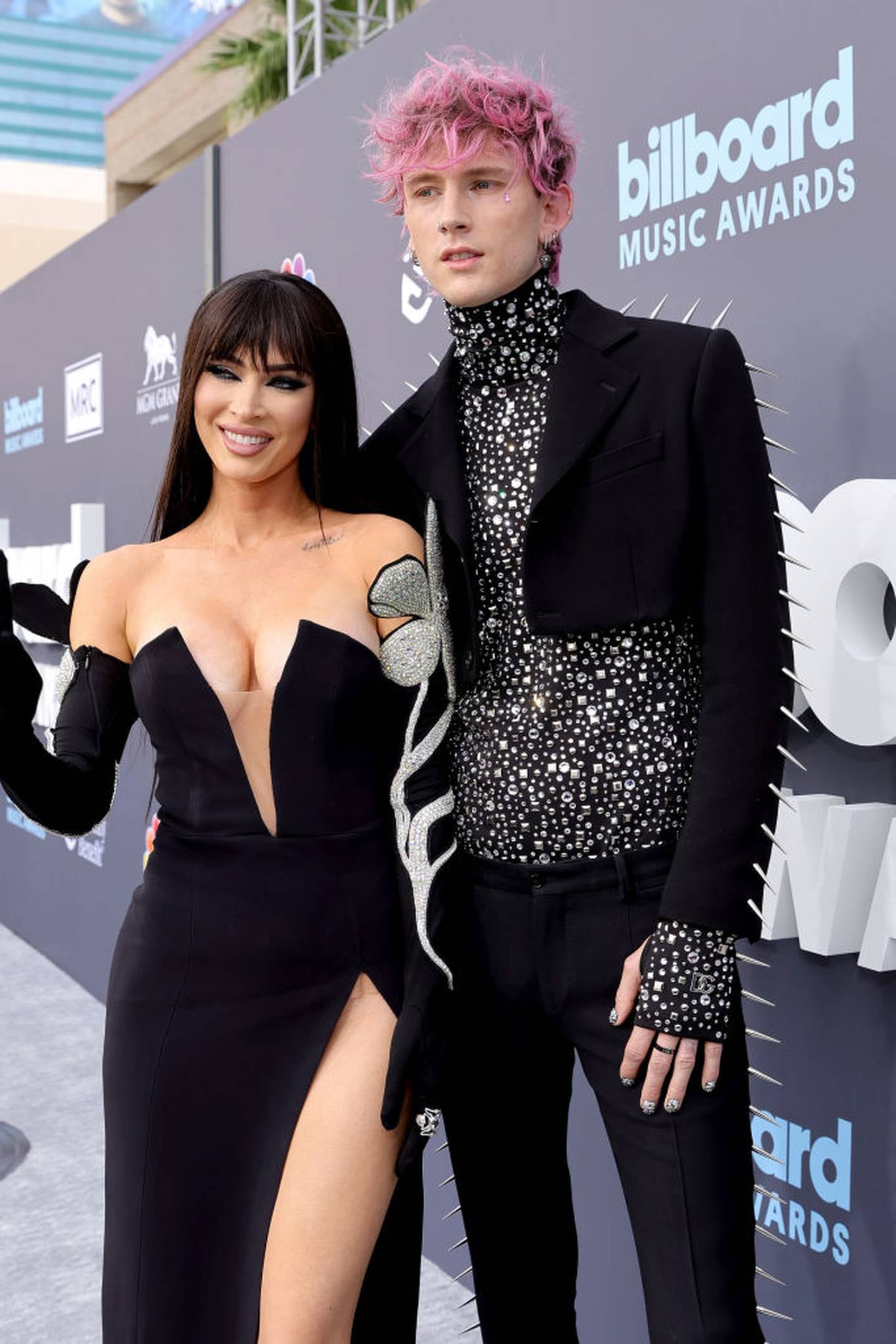 Megan Fox en la alfombra roja de los BBMAs.