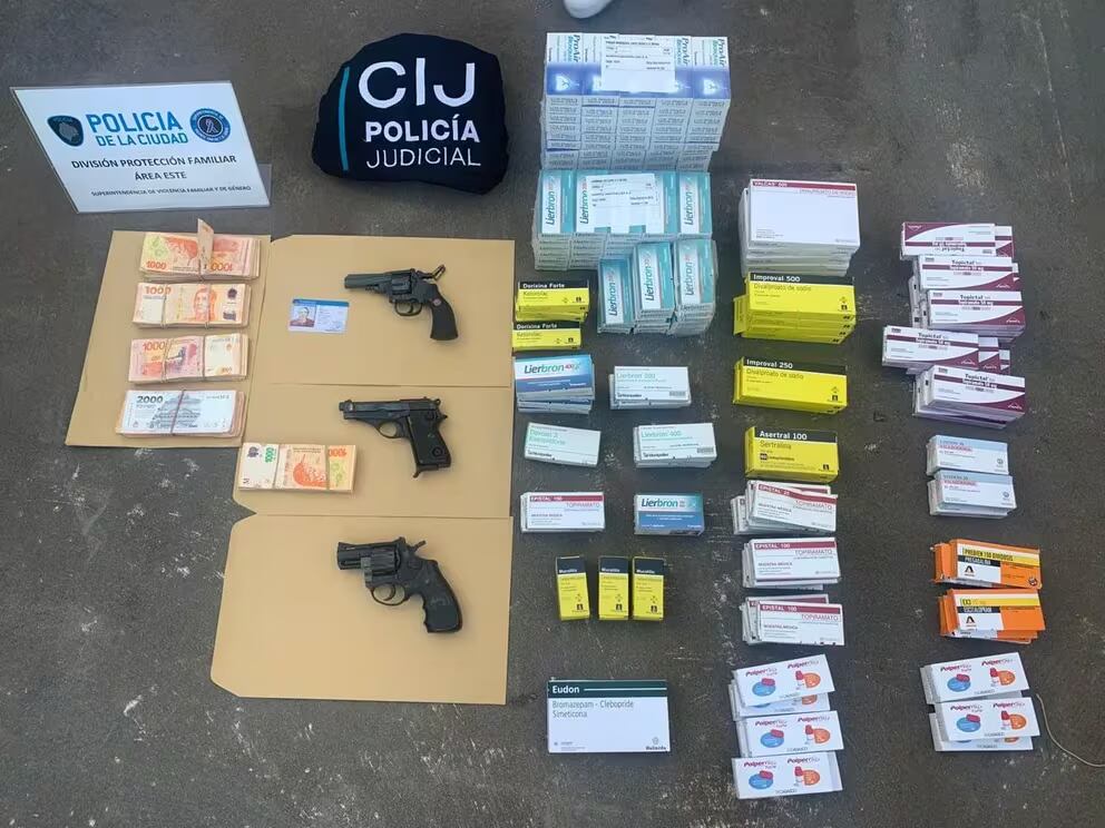 Fue imputado por la tenencia sin autorización de tres armas de fuego - Clarín