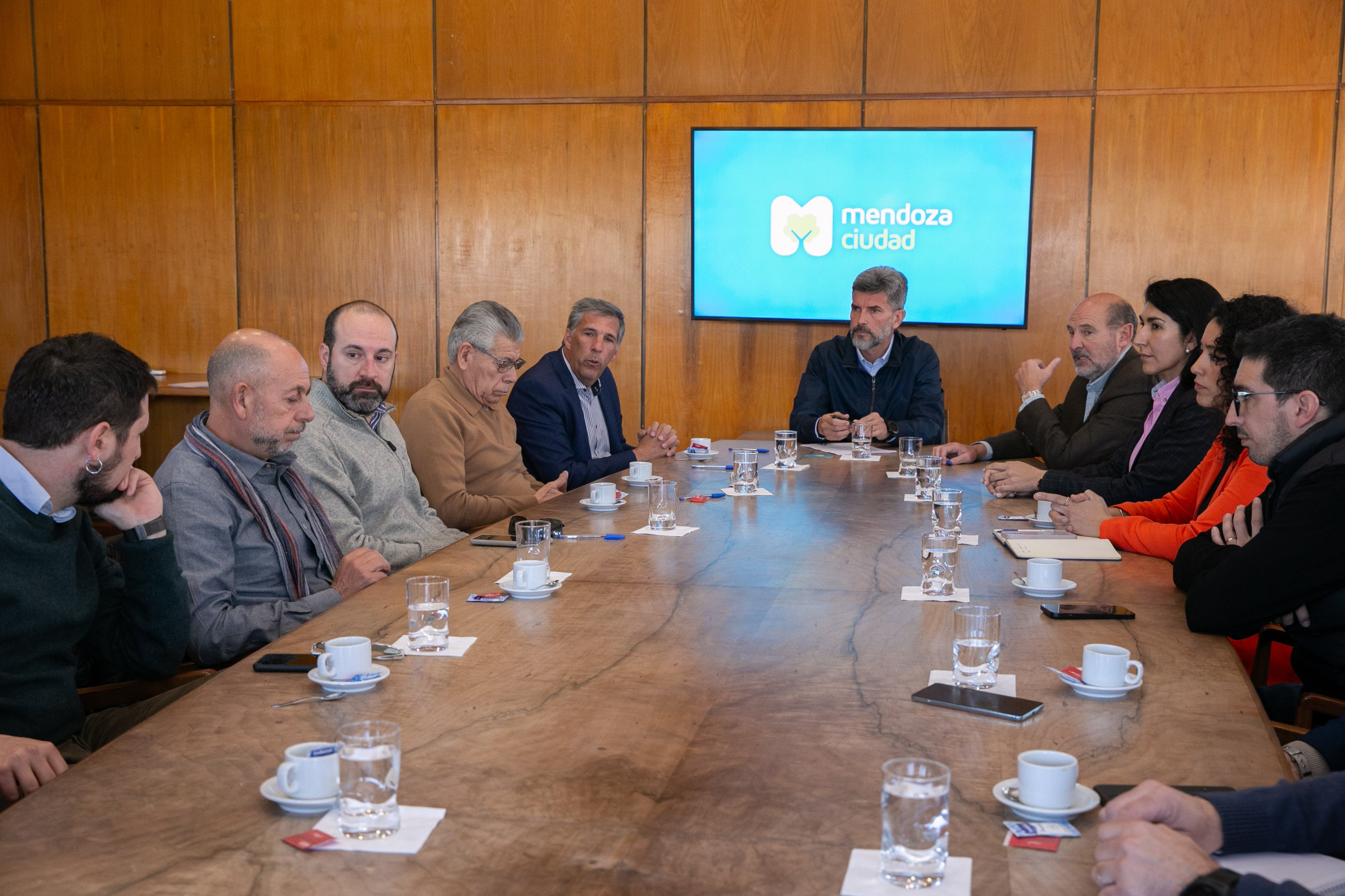 La Ciudad se acercó a UTHGRA para hacer sinergia y luego sumó a AEHGA para detectar los perfiles necesarios para emplear en el sector. Junto a la UNCuyo se definió el programa - Foto Gentileza