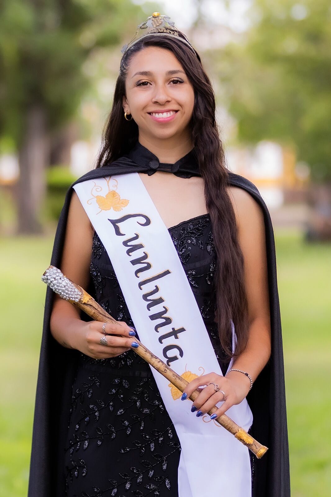 Milagros Valdez es reina del distrito de Lunlunta